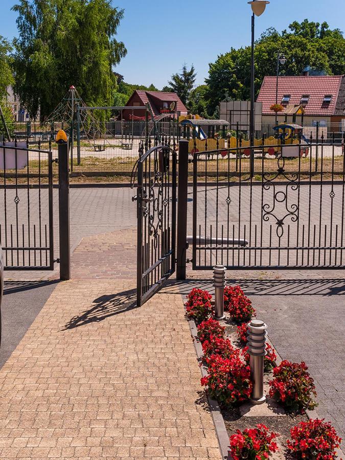 Pokoje Vip Trzęsacz Exteriör bild